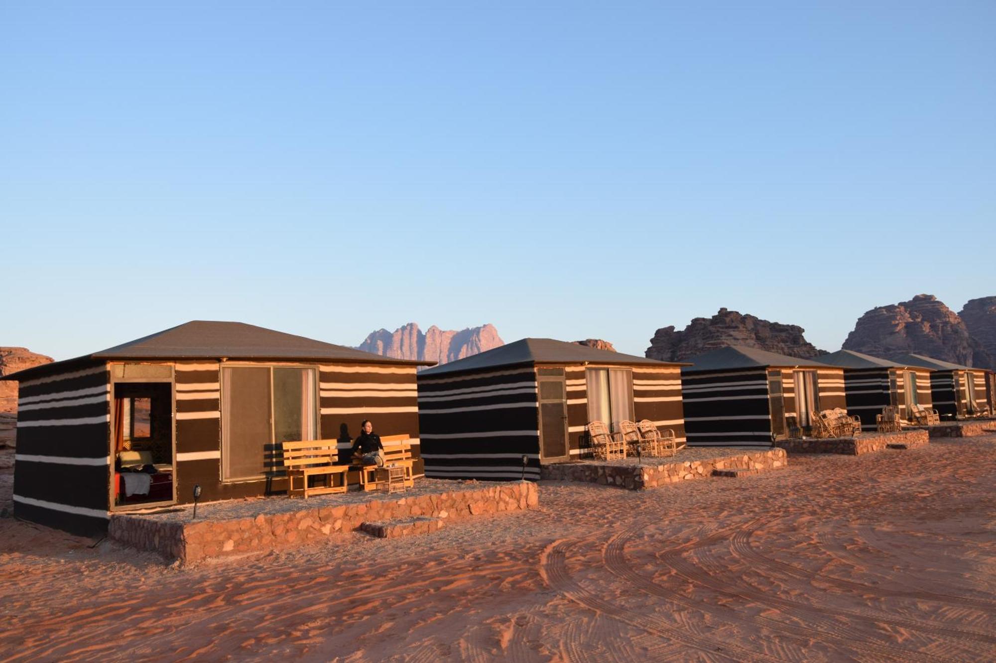 Wadi Rum Nights Esterno foto